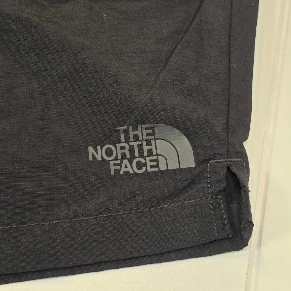 The North Face Mens XXL Adventure 7